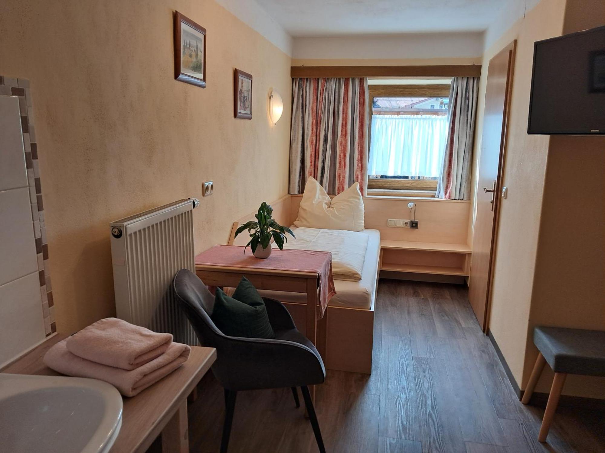 Hotel Garni Edelweiss Siegsdorf Exterior foto